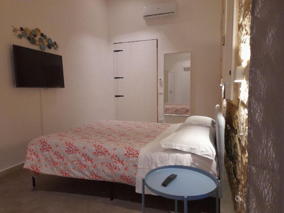 Casa Maria Apartment Syracuse ภายนอก รูปภาพ